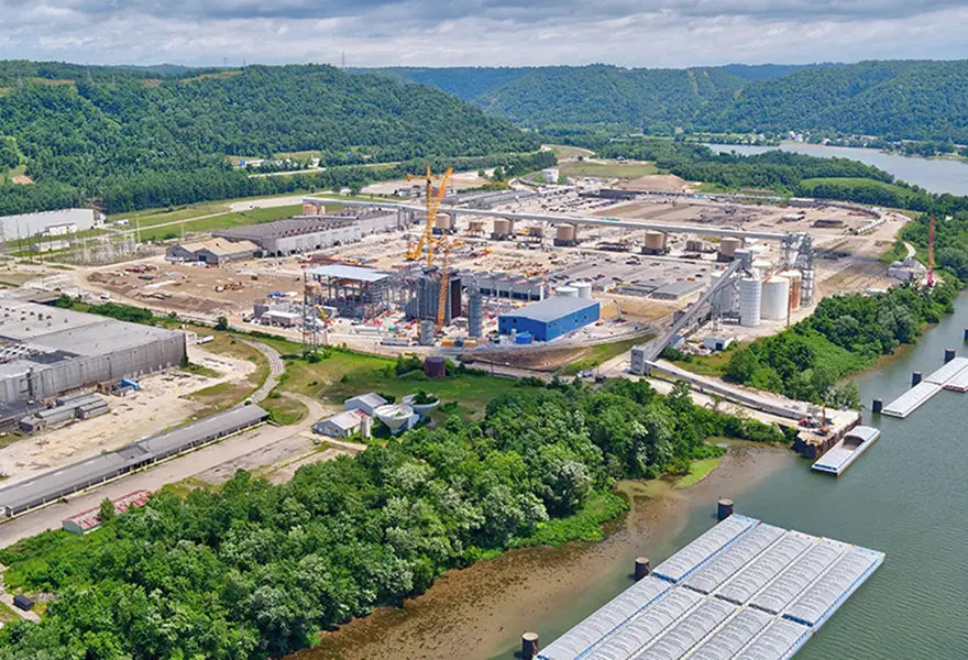 Hannibal site view during power plant construction – boiler (HRSG) erection
